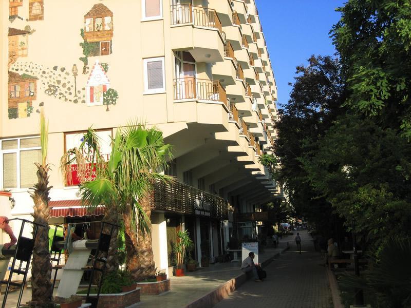Surtel Hotel Kusadasi Exterior foto