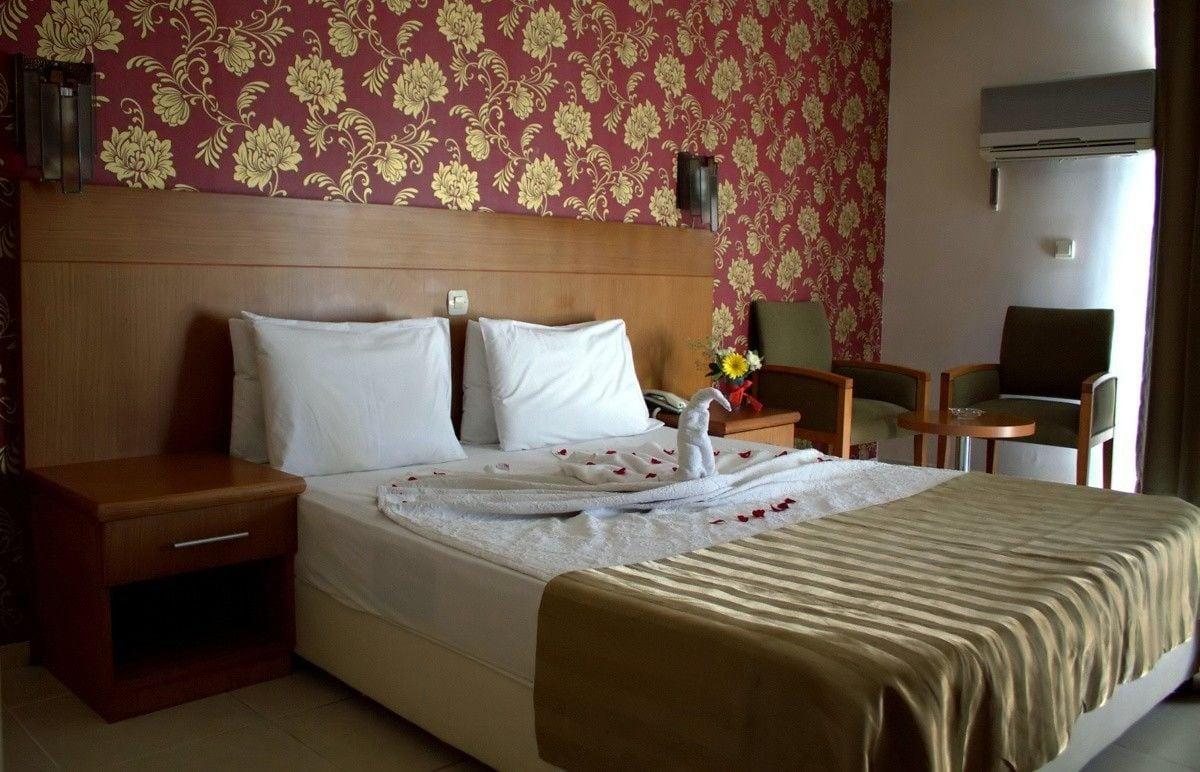Surtel Hotel Kusadasi Exterior foto