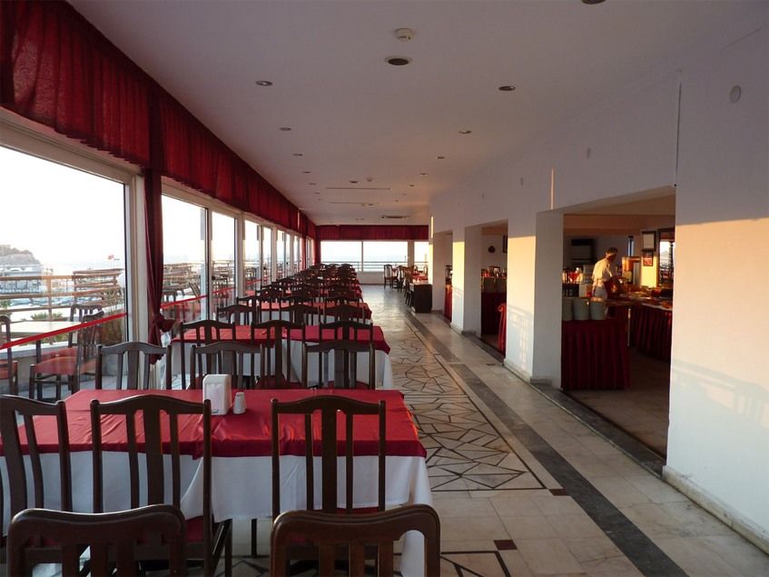 Surtel Hotel Kusadasi Exterior foto