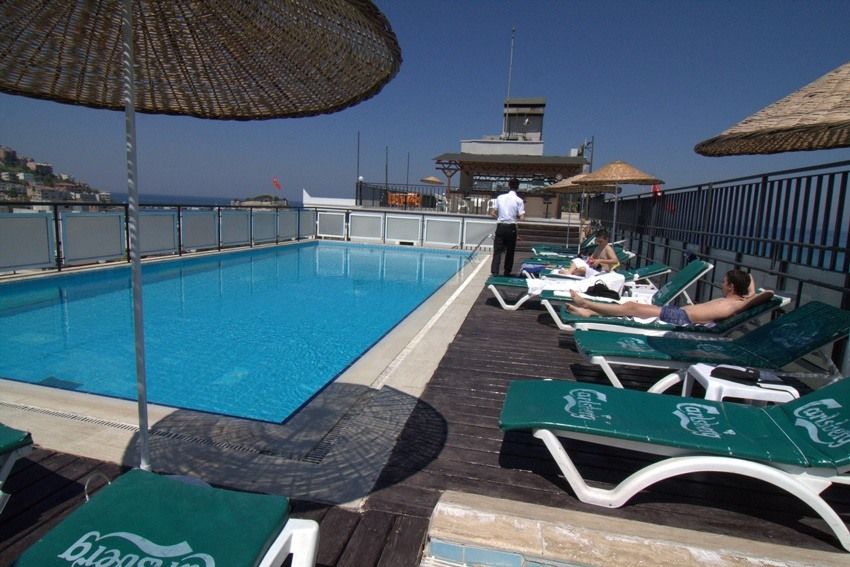 Surtel Hotel Kusadasi Exterior foto