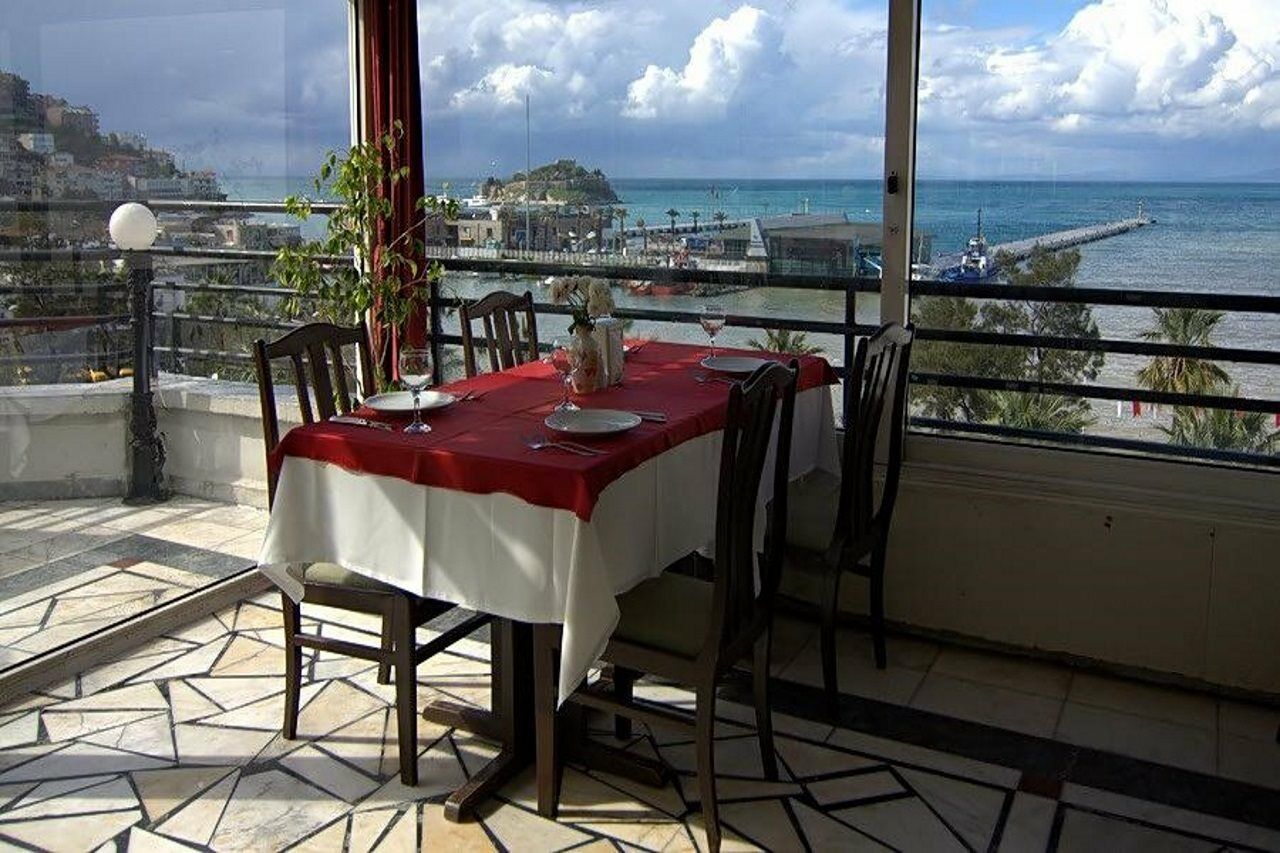 Surtel Hotel Kusadasi Exterior foto